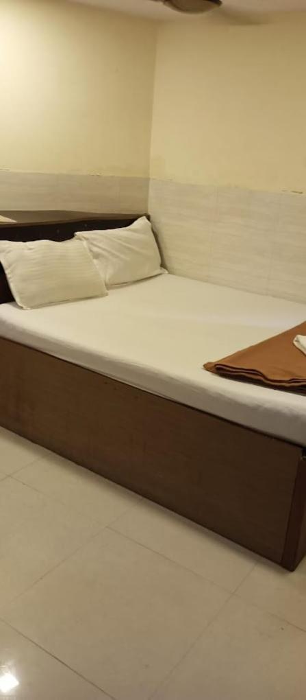 New Hotel Tara By Glitz Hotels Mumbai Kültér fotó